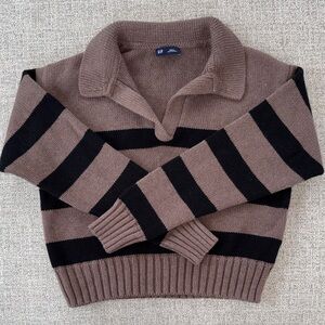 GAP V-Neck Sweater in Brown and Black Stripes